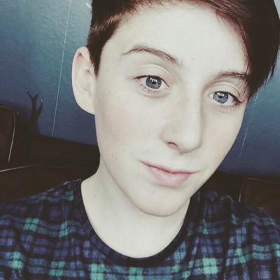 @radkidlawley gave you a free follow so follow back & rt link