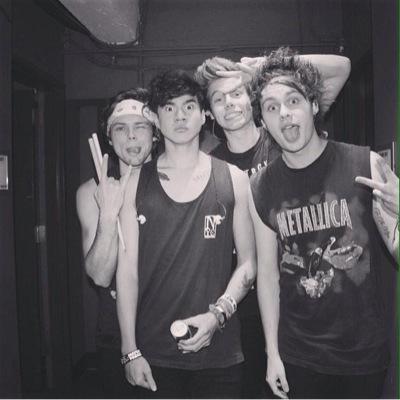turn notifs on for 5sos updates! lookin' for co-owners