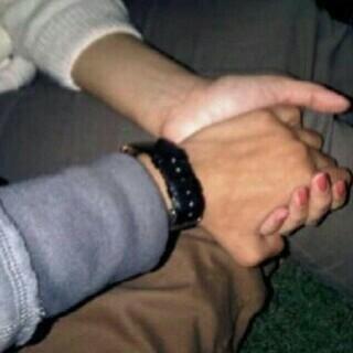 ﻛﺂﻟﺠﻨﻮﻥ ﺁﻫﻮَﻯ ﻭَﺟﻮﺩﻙّ ﺏَ ﺟَﺂﻧﺒّﻲ ، ﻭﻛﺄﻧﻨِﻲ ﻟﻢْ ﺍﻋْﺮﻑ ﺷﻴﺌﺎً ﺑﺎﻟﺤّﻴﺎﻩ ﺳِﻮﻯ ﺍﻧْﻲ ﺍﺣﺒﮓ ♥ !