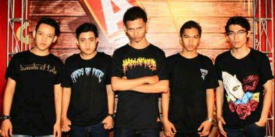 POST-HARDCORE band (Unsigned) | press contact : dhuharim@yahoo.com | http://t.co/YXyV6ERqor | CP +62-81212829412 |