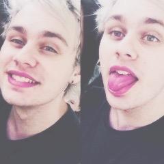 free follow from @clifforda7x | ask her for a follow back | ily