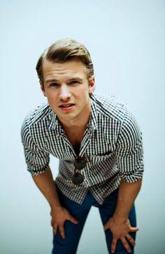 @SSWAUK Wrestler Ω @PuroresuUnited GFP Junior Champion Ω 23 years old (FICTIONAL)