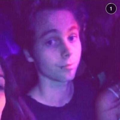 hi, please follow @illiteratelrh