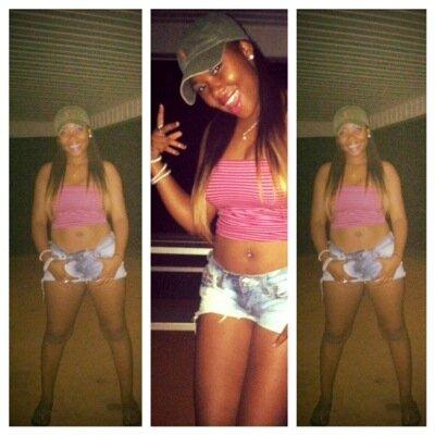 j32294396's profile picture. 