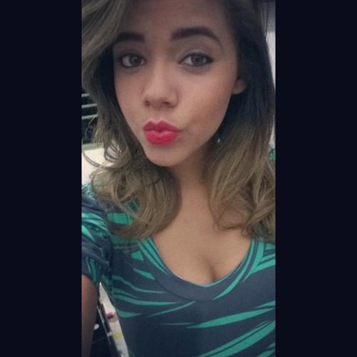 15 anos, Geminiana, Solteira !