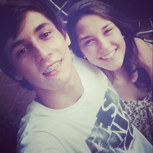 Eu só queria um role com os amigo e com a minha mina Pega essa estrada rodar curtir a vida ♪