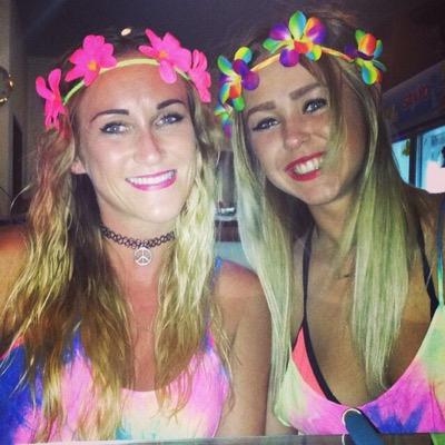 nikkixwhite's profile picture. 