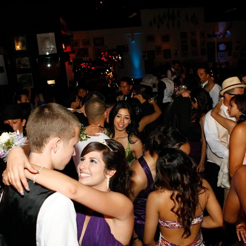 PromDatesChatt's profile picture. Single & alone for prom? DM us about you or your friends! We will help you.