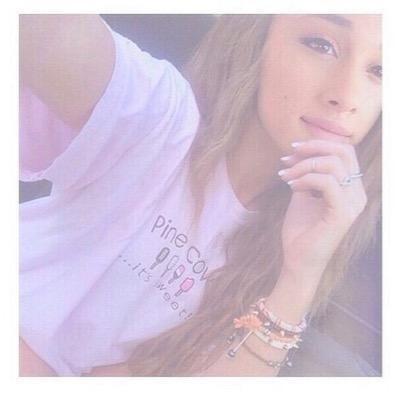 saw miley and going to ariana