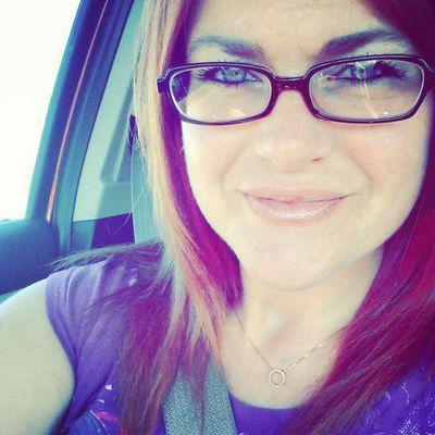 Actress/Mommy...Duck face slapper :) Probly the most honest upfront person you'll ever meet.
