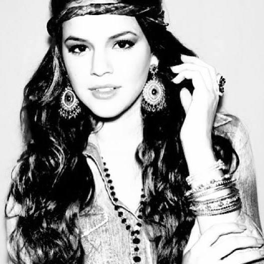 ✈ Brazilian Actress ✈ 
Always laugh when you can. It is cheap medicine.