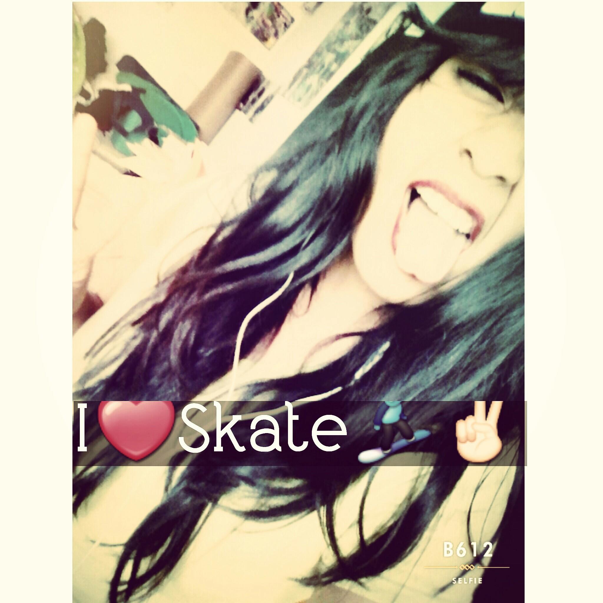 soy Una loca rusher  rusheando por la.vida loca y soy una Arianator❤ en busca de sus sueños