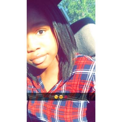 bre_necole's profile picture. SnApchAt-br33br3 instA-br33annaa kik-__br333