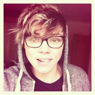 4 aussies are my baes.