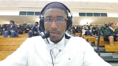 Announcer/Sportscaster/DJ (@DeroRealDeal)  

| Former Voice of The Grayson Rams PA & Play-by-Play

| Former NBA Writer @cleatgeeks