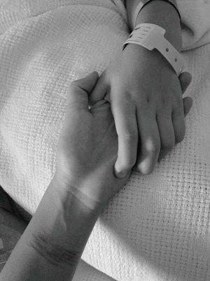 Sociedad de mierda. Tuve que reír cuando lo que deseaba era llorar.