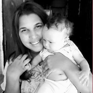 madre, luchadora VENEZOLANA si salgo a la calle es por mis hijos y por mi pais que amo tanto Venezuela llevas el nombre de mujer,por lo tanto quiero libre