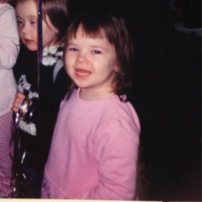 NadiaNjsda7's profile picture. 