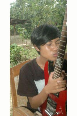 SWAG singleantigalau drumer Rainofthemorning Gitarisvokal Tryshine young guitar