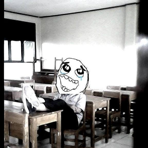 Simple , Sederhana Dan Apa Adanya (Y) ^_^ ITU Lah Saya :3 ^_^