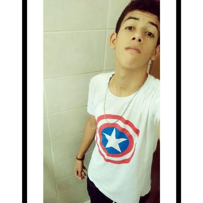 Facebook : Joao marcos wolff instagram : @poxa_wolff sonho em ser jogador de futebol ⚽️