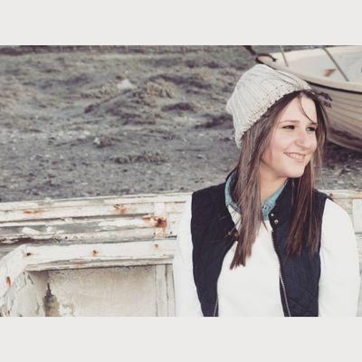 MdmFuentes's profile picture. Deja que el pasado te haga mejor persona, más inteligente y más fuerte.