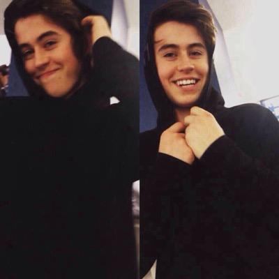 IM IN ONLY ONE FANDOM •|• i like to drink tea •|• Canadian •|• 14 yrs old