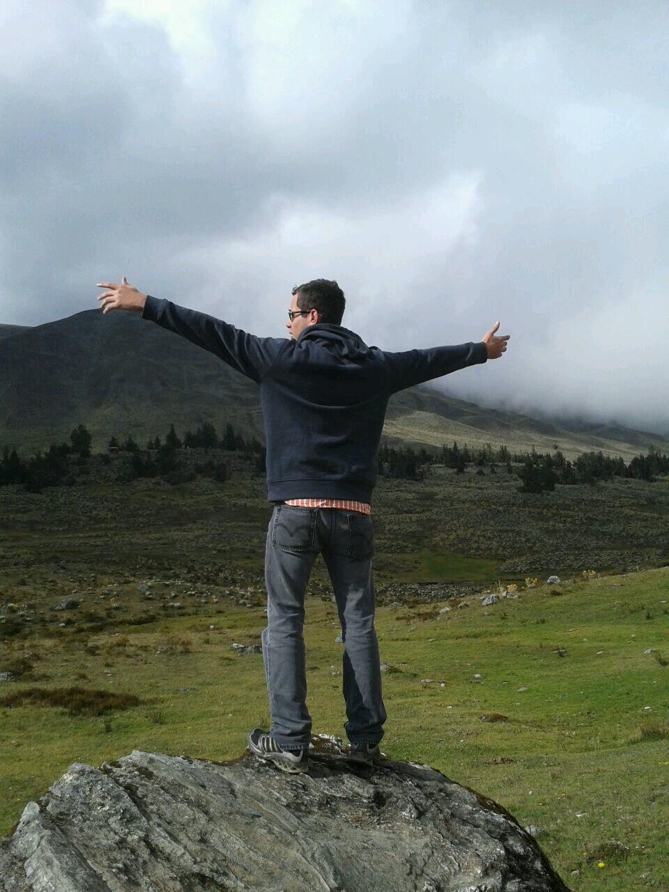 Sonrie es gratis, Sin oscuridad no hay luz, somos buenos y malos, Mujeres hay muchas dijo el hombre que no pudo con una