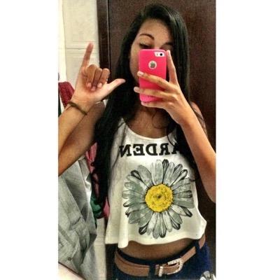 e mandou me dizer, pelo brilho do olhar que, a vida que ela leva eu não vou decifrar tão cedo ✌️
