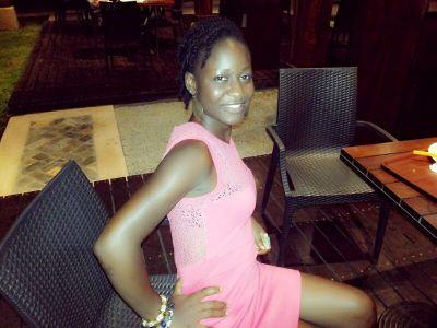 akosuamponsaa's profile picture. 