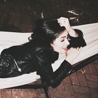 Pageant queen. ||Sophomore||Single||#DegrasssiRP||