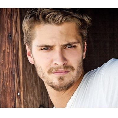 This is a french fan account for the amazing actor Luke Grimes. True Blood, Taken 2, Fifty Shades Of Grey.. Follow us!