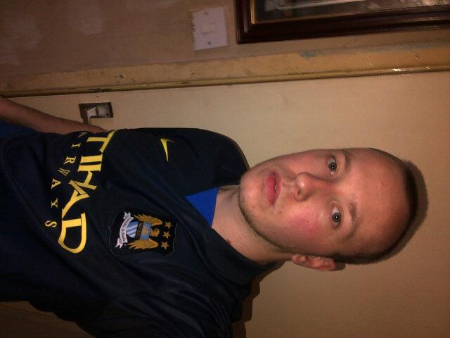 27yr old gamer from Salford I also have 
snapchat-andypotts007
twitch-andypotts1988