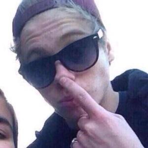 follow @Iovesickmgc bc she thinks youre super cute and nice and a good person