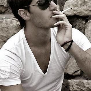 AbdullahHamran's profile picture. 0775770489