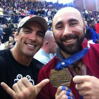 Harcművészet Sümegen. 2x-es grappling világbajnok, EB érmes,European Fight Network győztes,többszörös magyar bajnok. BJJ, Katori, íjászat, zazen, yūmeihō
