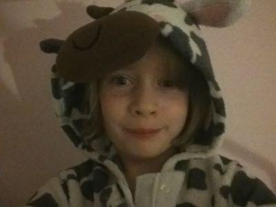my name is francesca I was a friend of golden freddy once, but then we got scrapped. #single loves fnaf and mlp so u r welcome with furry hugs!! ^3^