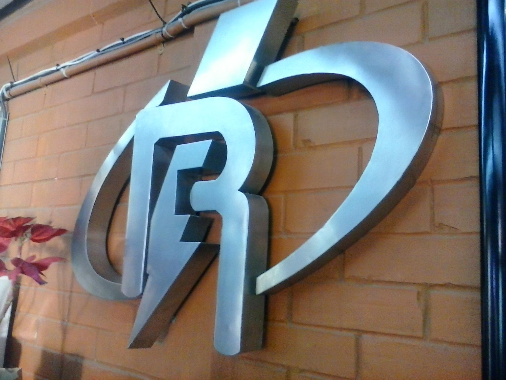 #AltaTecnologiaEnTransformacionDelAcero // Fierro y Acero Inoxidable // E-mail: ventas@elrayo.com.mx // Tel. 01 229 989 72 30