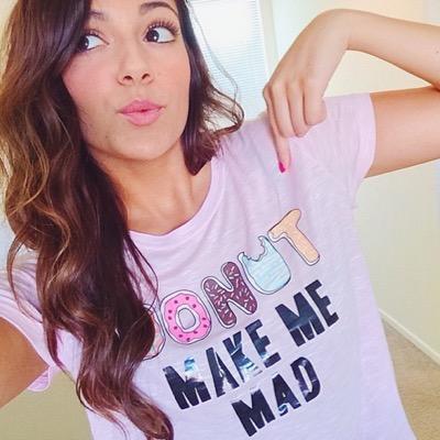 This is a fan page of bethany. I love her to the moon and back. She simply the best person ever. She is so beautiful. I love beth follow if you love beth!!!!!!