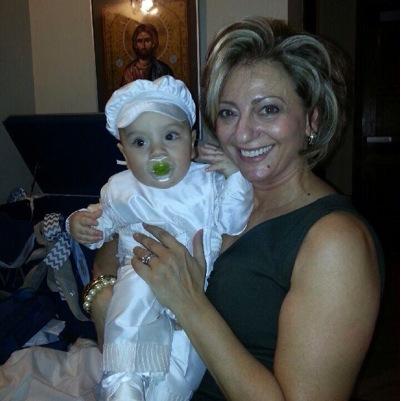 Executive Assistant to CMO. Mother to a beautiful daughter, and wife to an amazing hubby.