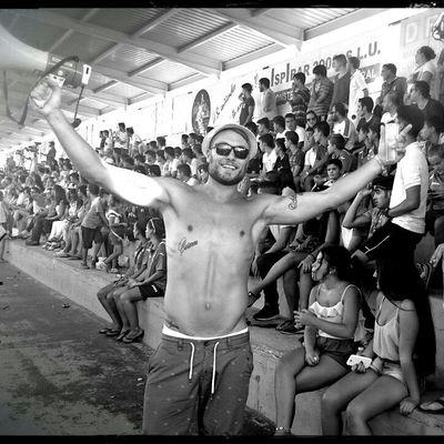 yo no sufro de locura la disfruto a cada momento