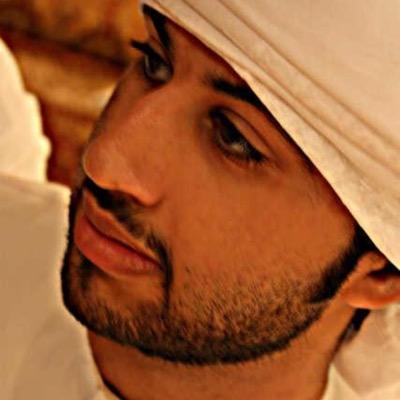 وثوب الظروف الي يغطي اعتذارك اشقه بيدي انا يوم ألاقيك