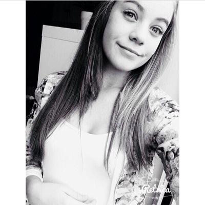 Snap; xsuzee | Insta; suzehagemans