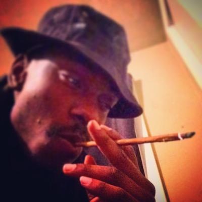 Rapper from da E-shore. For bookin nd features contact bingobing17@gmail.com or call 410-845-0923