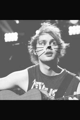 lckscreens101's profile picture. DM me/ tweet me requests!! I make lockscreen!