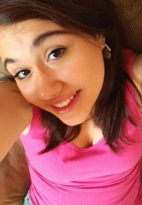 Eu estaria mentindo se falasse que seu sorriso não mexe comigo.