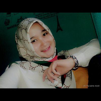 path : Devi Aprilisianti | Ig : deviaprilaa