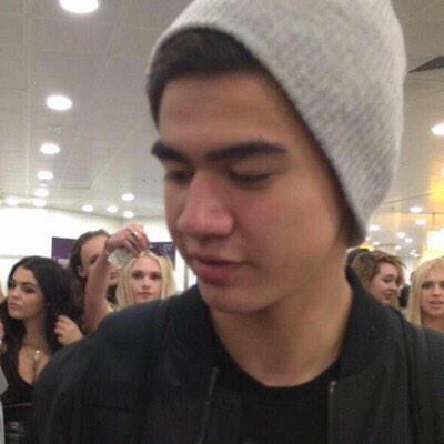 follow @Iovesickmgc bc she thinks u r cool and beautiful af
