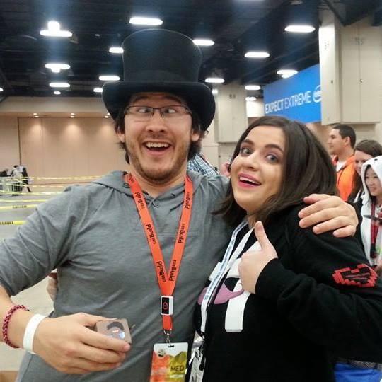 Hi, I'm Susie. I love Let's players, anime/manga, and cosplaying. Markiplier is my favorite.