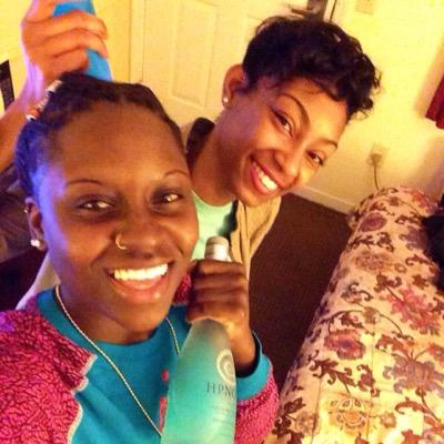 •★• . sis : @BonitA_ShaR .  •★•